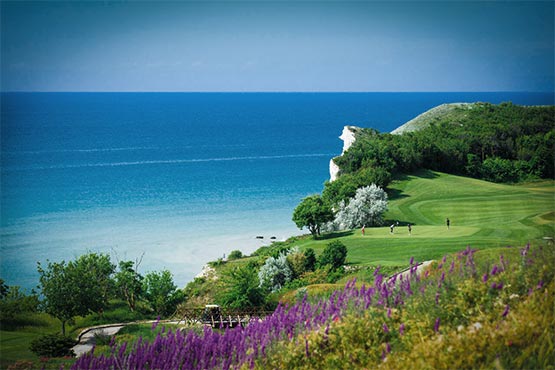 Thracian Cliffs Golf to Varna airport taxi